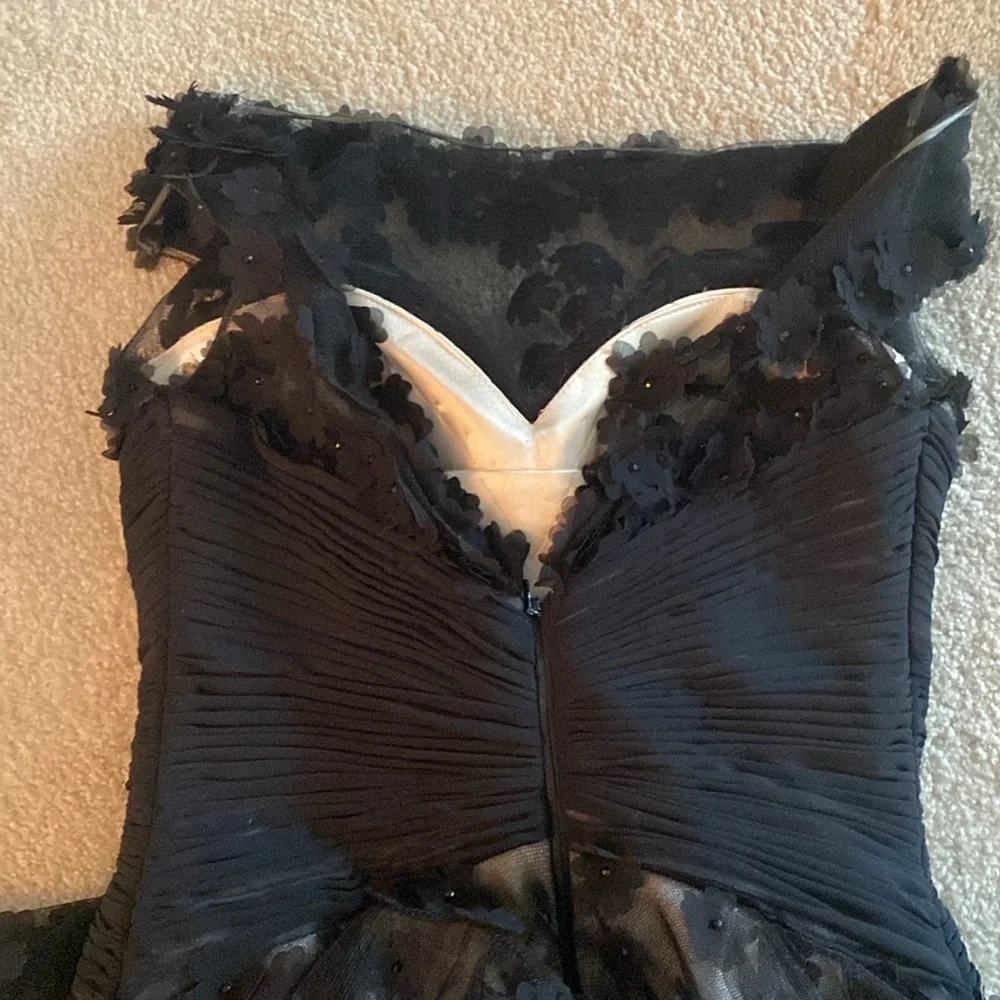 Tony Bowls size 4 party/prom dress - Picture 9 of 13